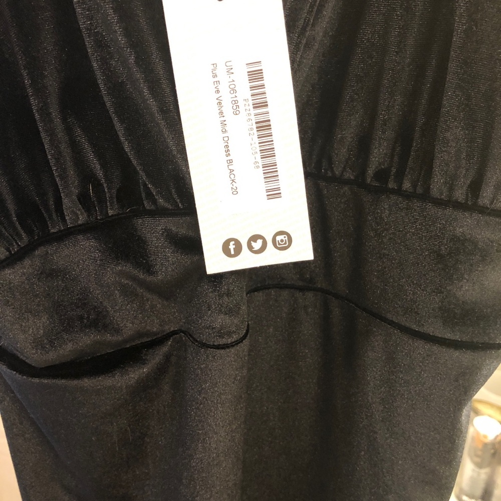 Boohoo PL velvet midi bl velvet dress sz16 NWT